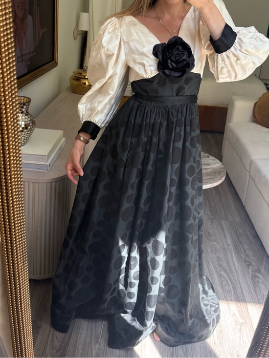 michael novarese Dresses & Skirts - Vintage 80s Michael Novarese Black White Polka Dot Ball Gown Rosette Puff Sleeve